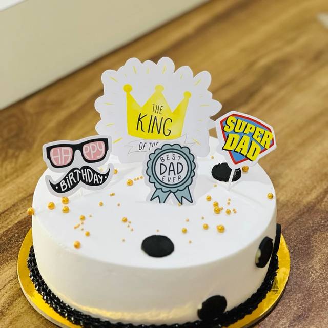 Super dad topper cake